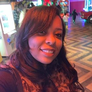 Meet your Posher, Halima